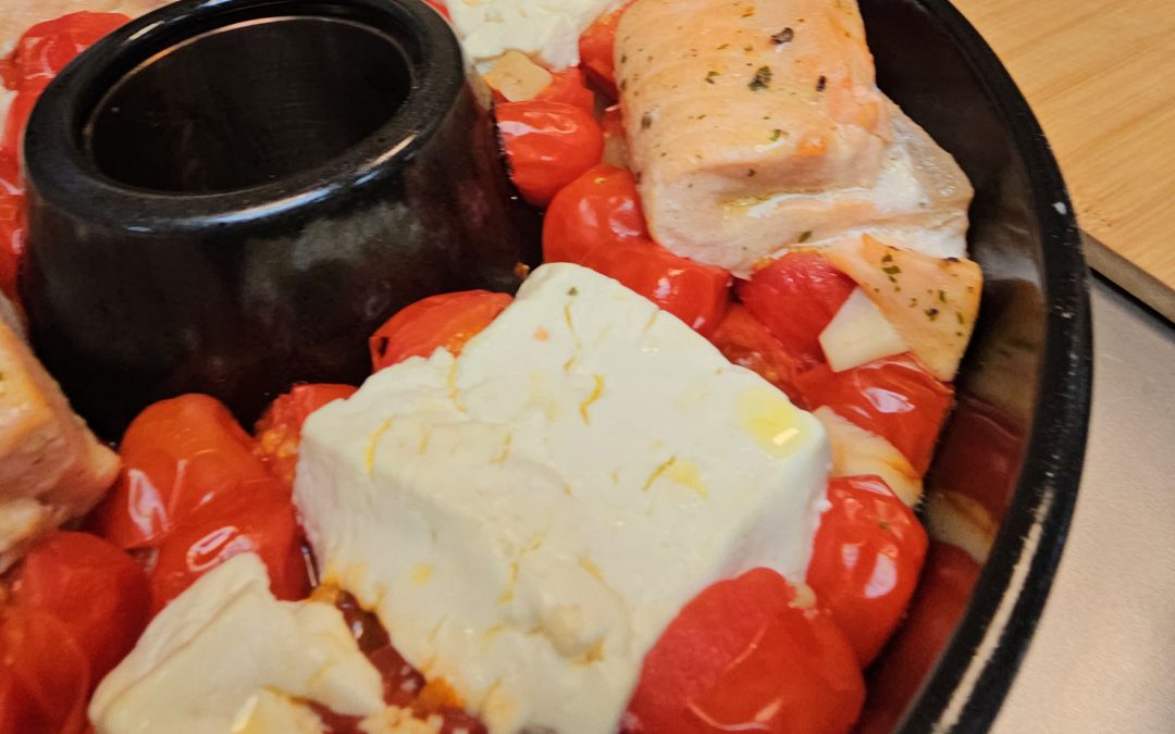 One Pot Ofen-Lachs-Pasta aus dem Omnia Campingbackofen