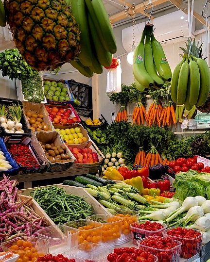 20250920_081557 Lebensmittel einkaufen auf dem Markt auf Sardinien