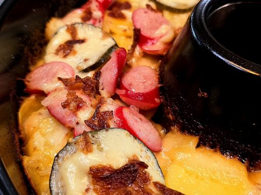 Hot Dog Kartoffelgratin aus dem Campingbackofen