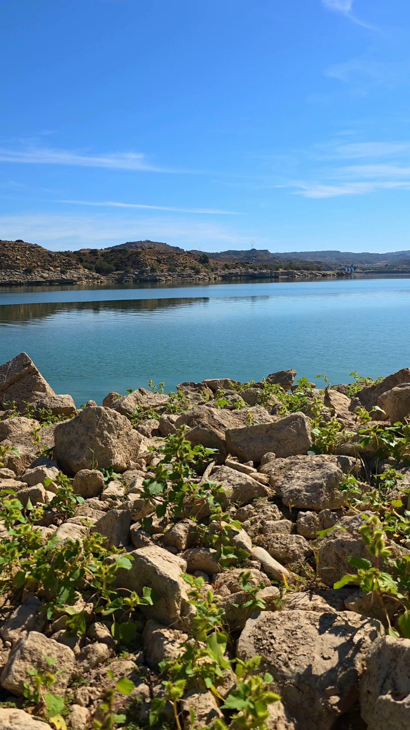 Ruhige Stimmung am See bei Caspe