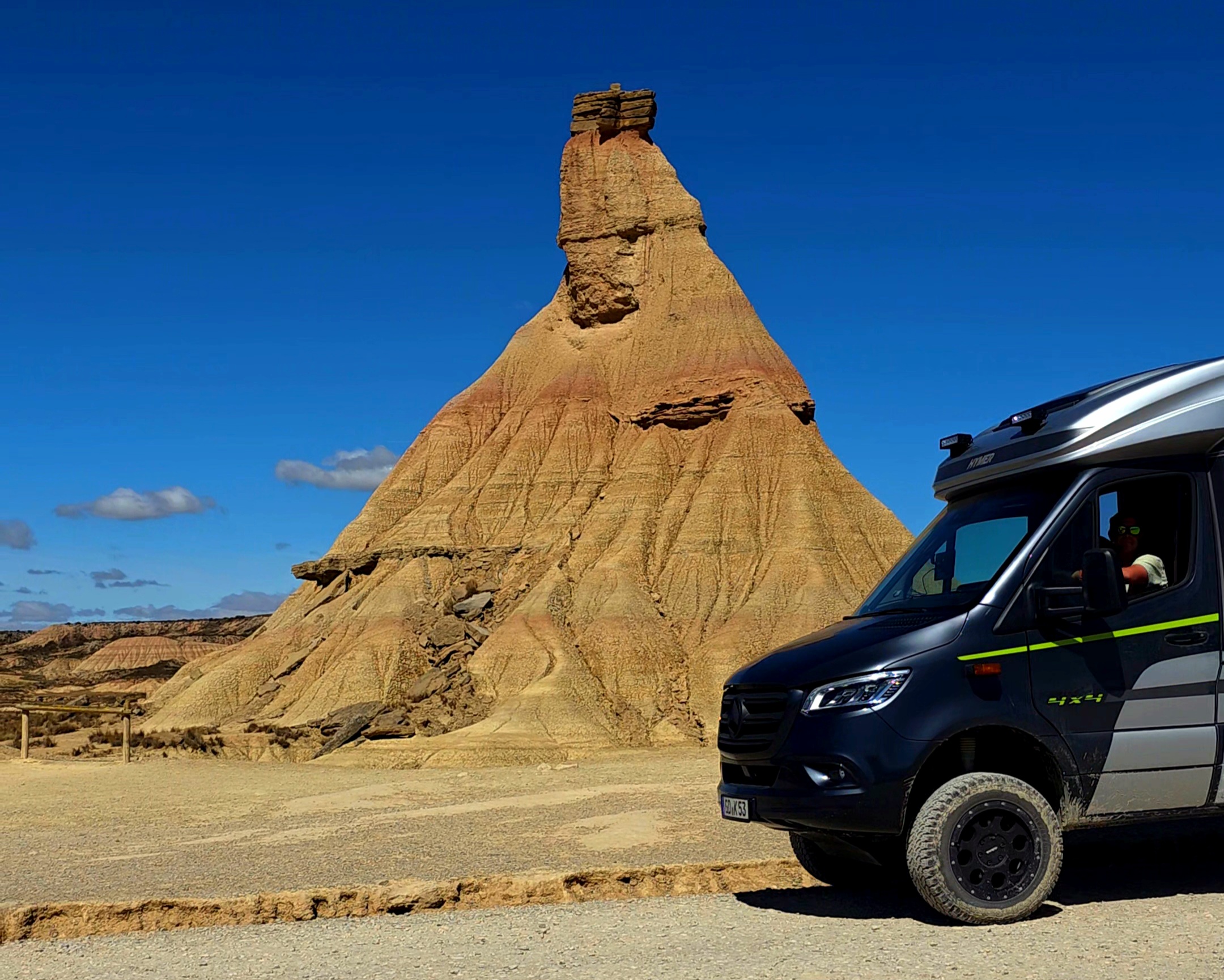 Landschaft und Felsformationen in den Bardenas Reales in Spanien