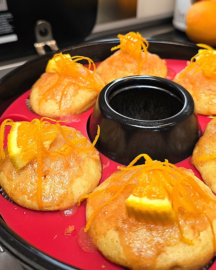 Saftige Aperol Muffins aus dem Omnia Campingbackofen mit Orange und Prosecco
