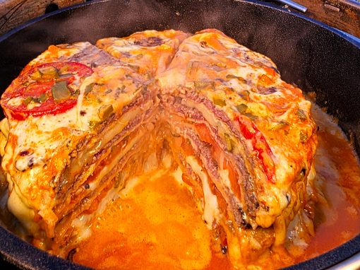 Cheeseburger Lasagne Dutch Oven / Petromax Atago Grill Cheeseburger Lasagne Dutch Oven / Petromax Atago Grill