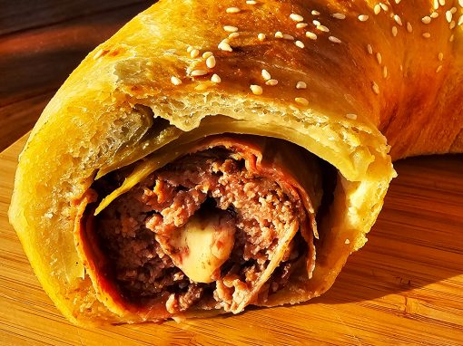 Donut Burger aus dem Omnia Campingbackofen