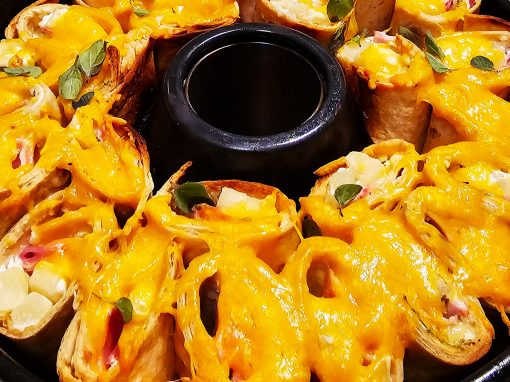 Hawaii-Wrap-Röllchen im Omnia Campingbackofen