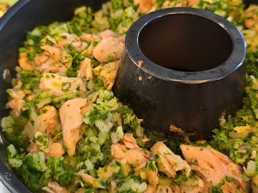 Lachs-Spinat Ofenrisotto aus dem Roadbaker Campingbackofen