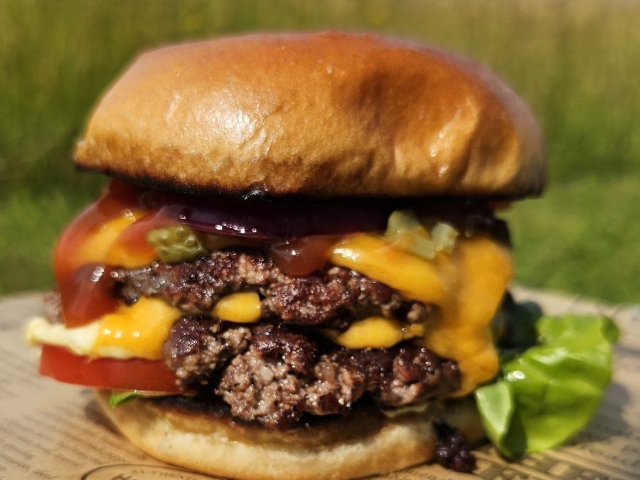 Smash Burger vom Big Green EGG MiniMax /Grill