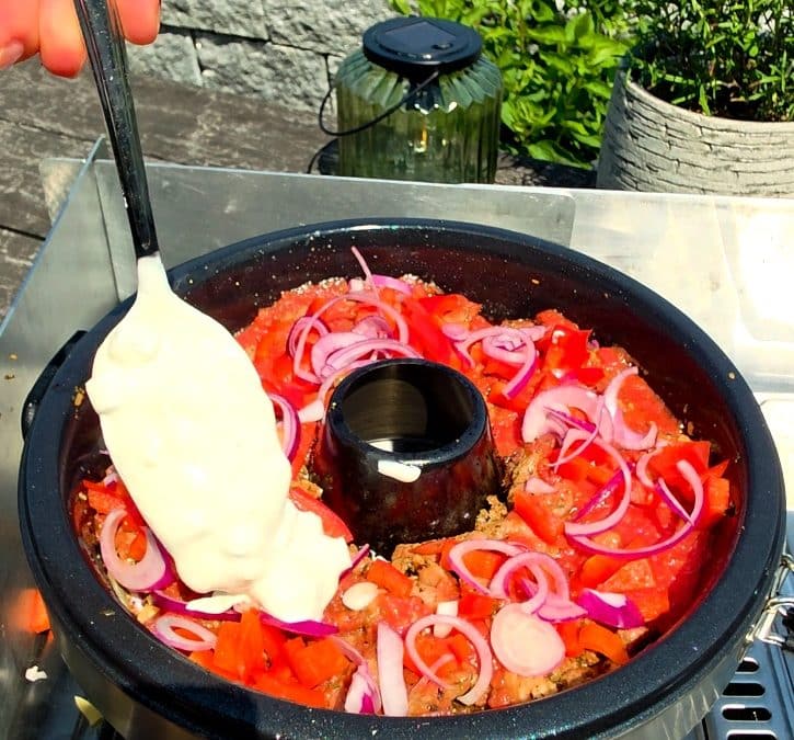 Gyros Lasagne aus dem Petromax Campingbackofen